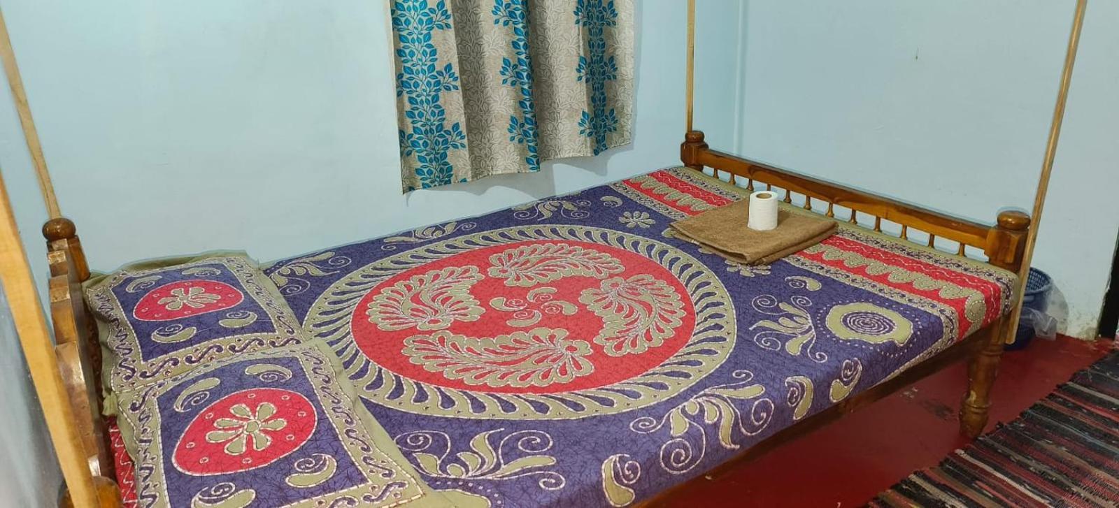 Hotel The Blues Alappuzha Zimmer foto